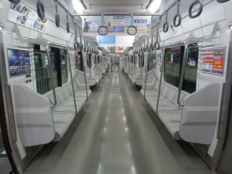 File:Sotetsu10000Renewal-inside.jpg