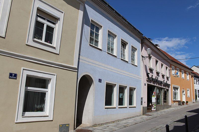 File:WienerStraße9Melk.JPG