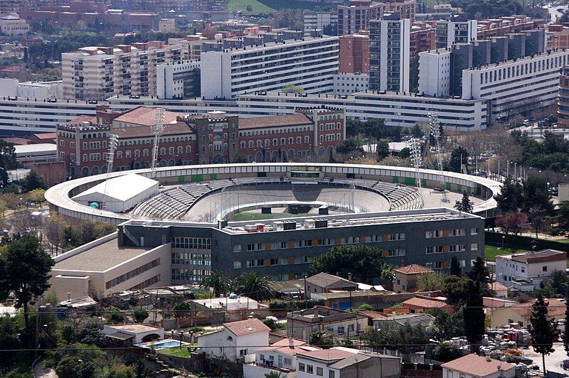 File:BCN-Velodrom-9970sh.jpg