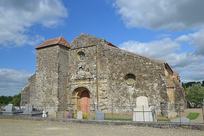 File:Basilique of Saint-Fris.jpg