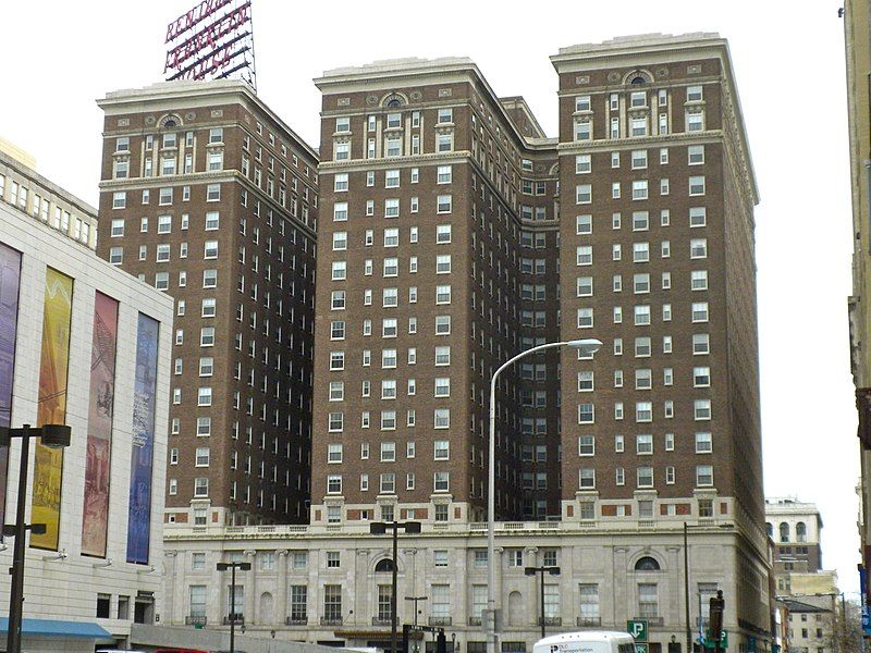 File:Ben Franklin Hotel.JPG