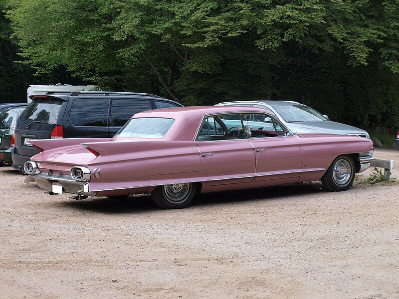 File:Cadilllac Fleetwood 1961.JPG