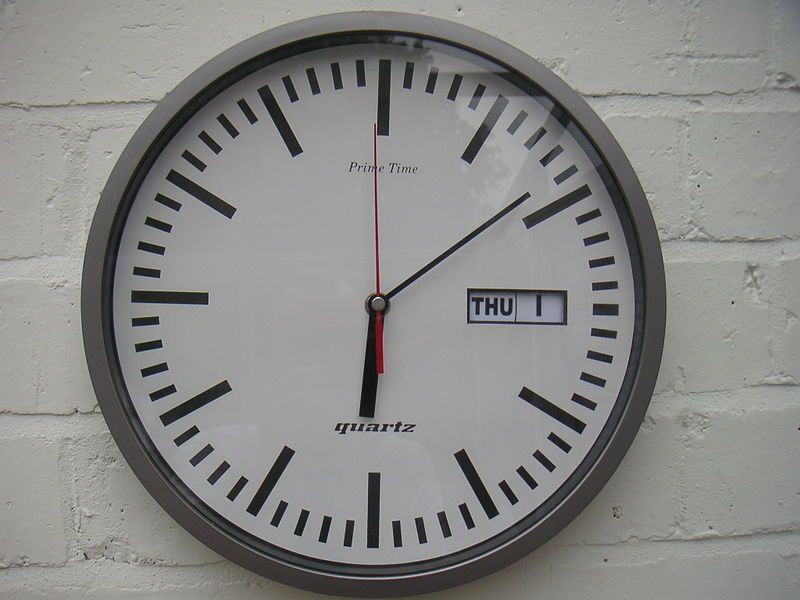 File:Clock (4140348113).jpg