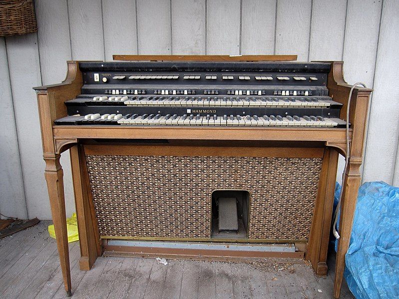 File:Hammond H-100 series.jpg