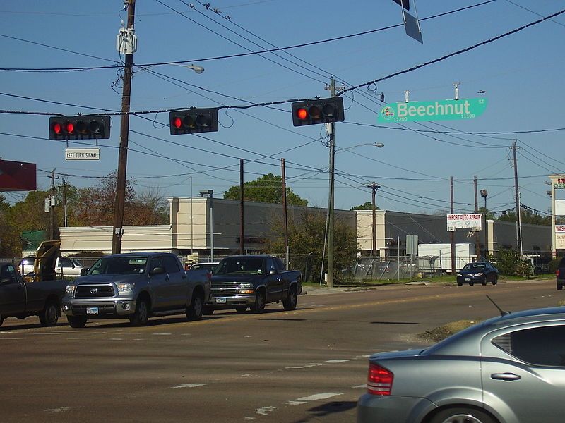 File:Internationaldistrictsigns.JPG