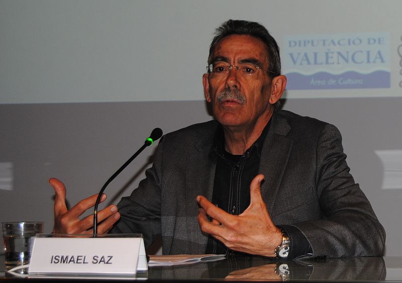 File:Ismael Saz.jpg