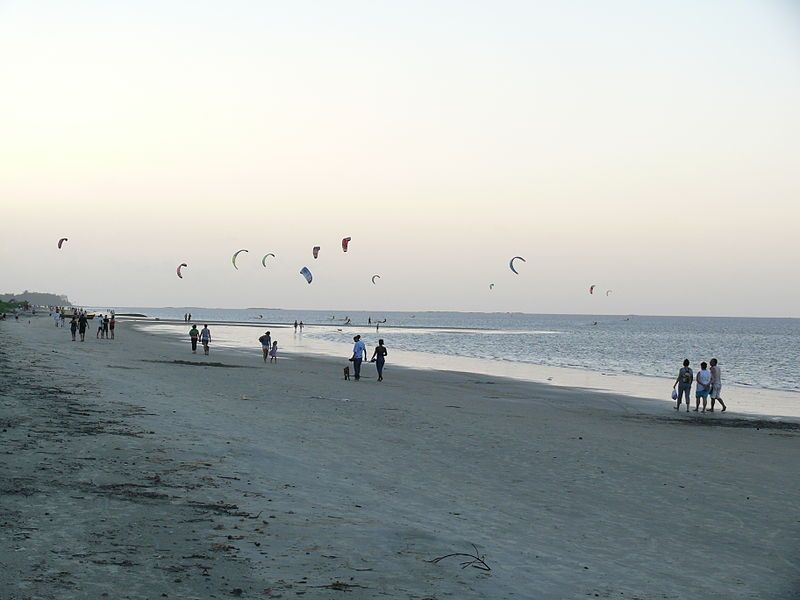 File:Kourou beach evening.jpg