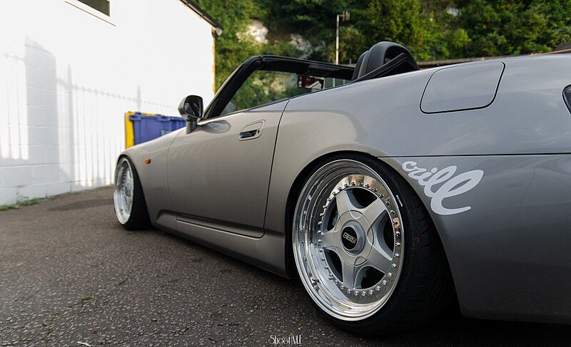 File:Lowered Honda S2000.jpg