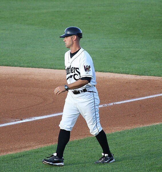 File:MattEricksonCoachingWisconsinTimberRattlers2010.jpg