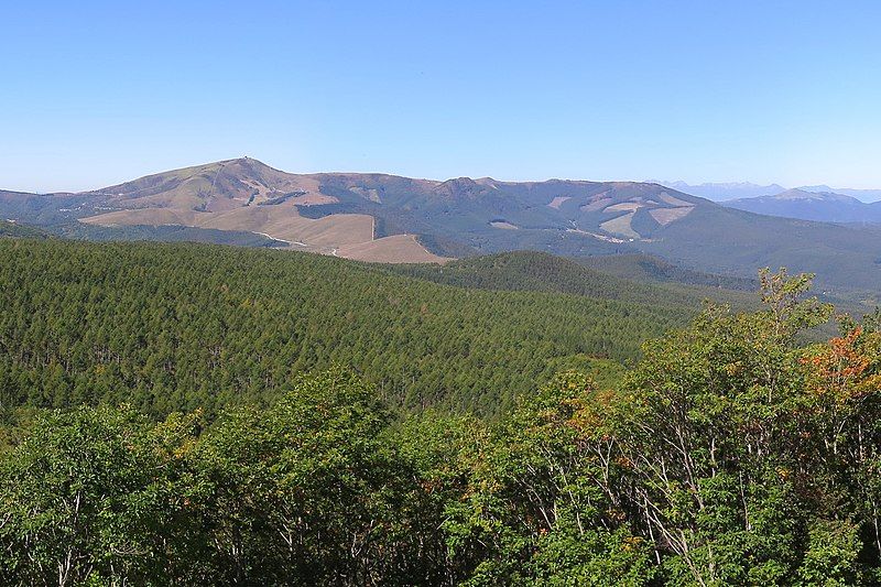 File:Mount Kirigamine 20140929.jpg