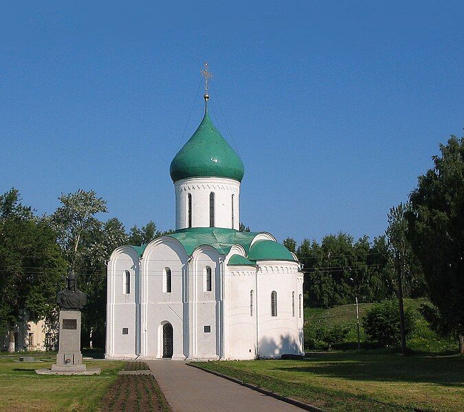 File:Pereslavl SpasoPreobrazhenskyCathedral.JPG