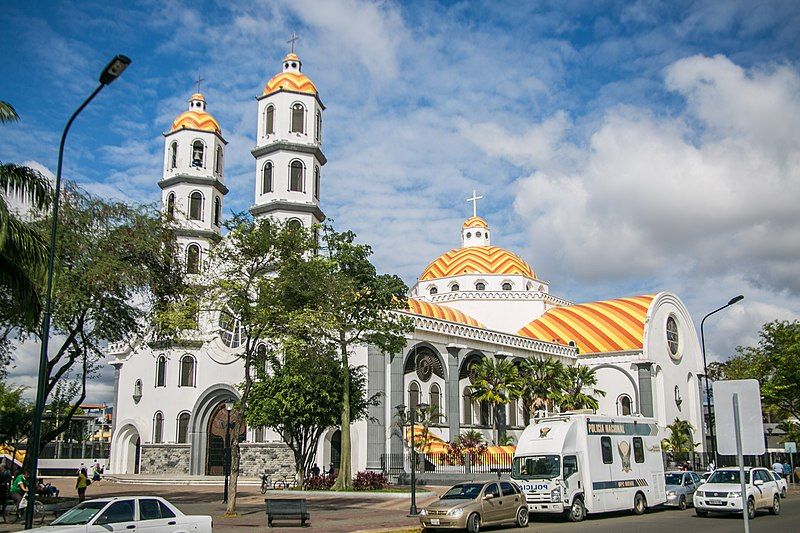 File:PortoviejoCathedral.jpg