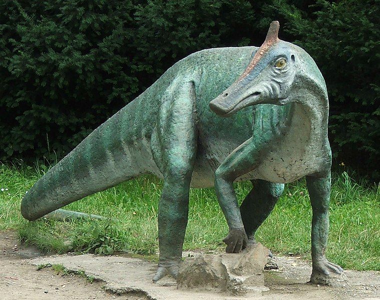 File:Saurolophus.jpg