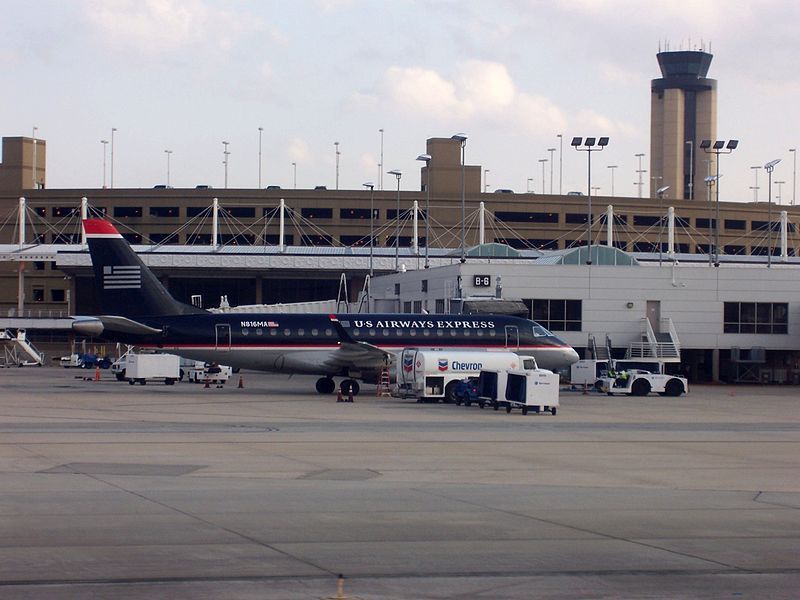 File:USAirwaysExpressN816MA.jpg