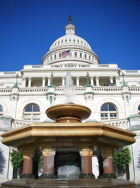 File:USCapitolFountainWestFace.jpg