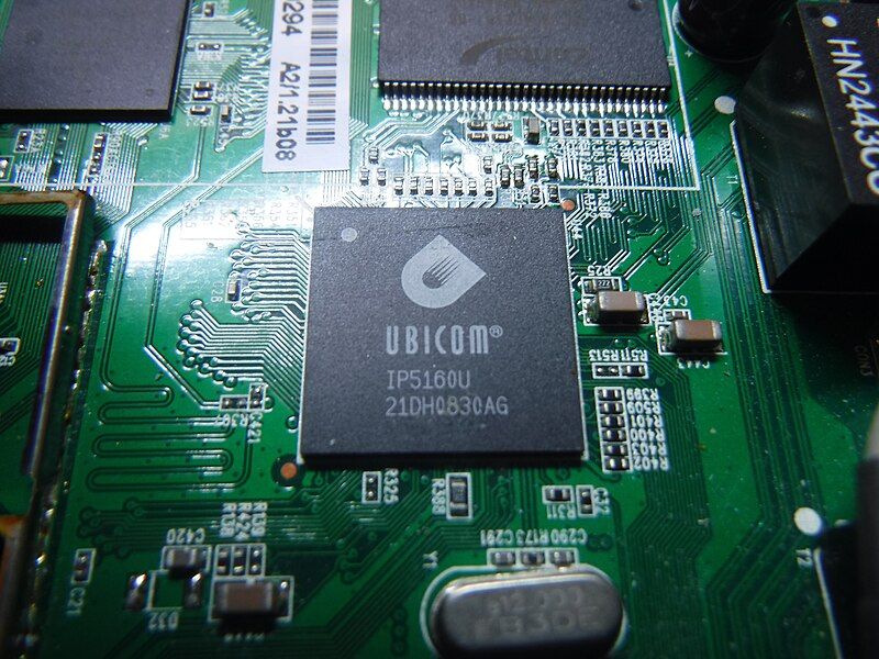 File:Ubicom IP5160U IC.jpg