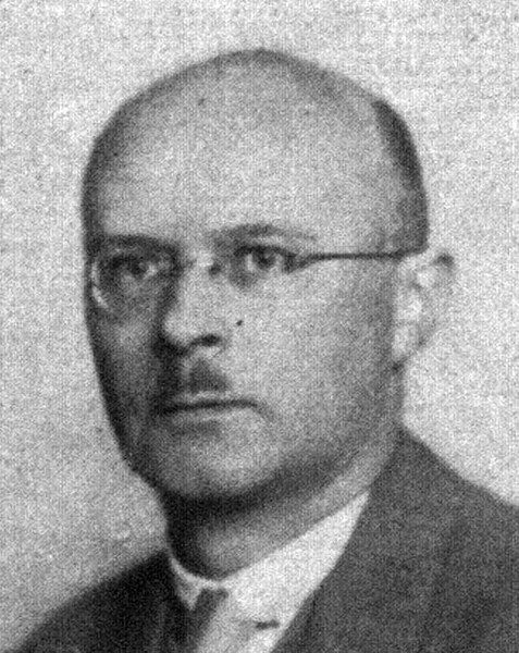 File:Walter Stoecker 1930.jpg