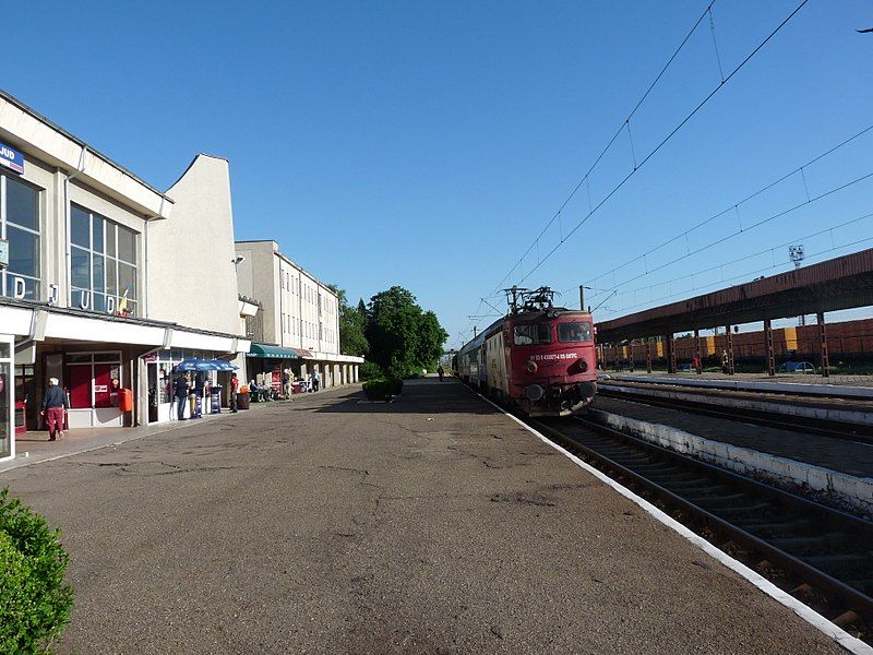 File:Adjud station 6.jpg