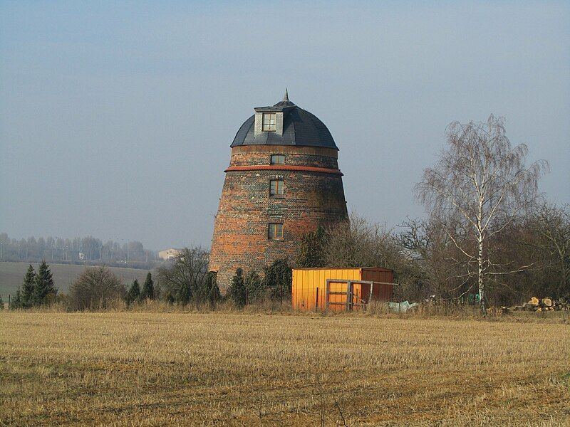 File:Baalberge, Windmühle.jpg