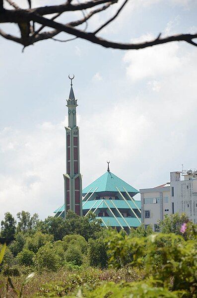 File:Batam Great Mosque.jpg