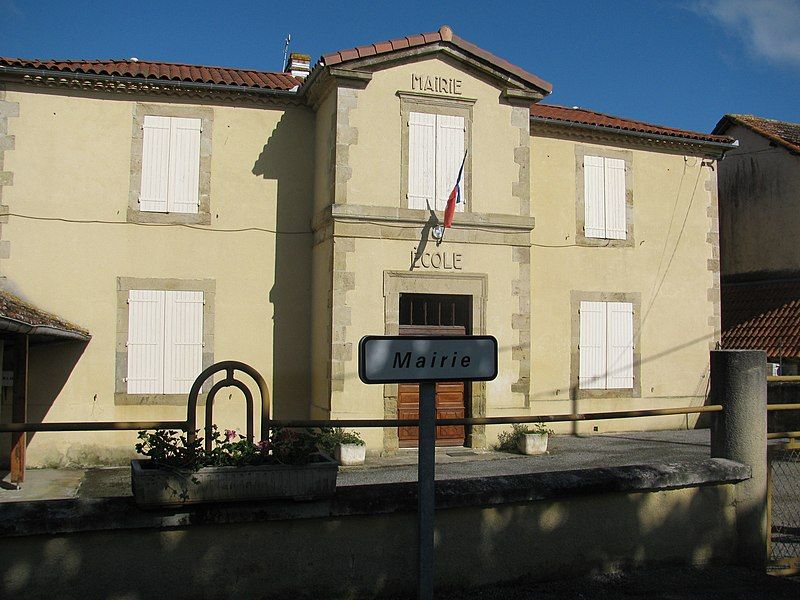 File:Couloumé - Mairie.JPG