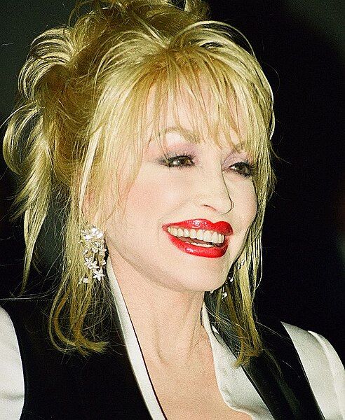 File:Dolly Parton 2003.jpg