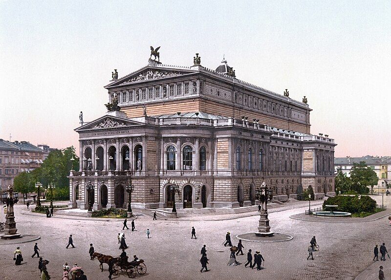 File:Frankfurt opera.jpg