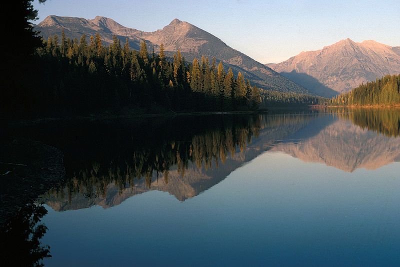 File:Logging Lake.jpg