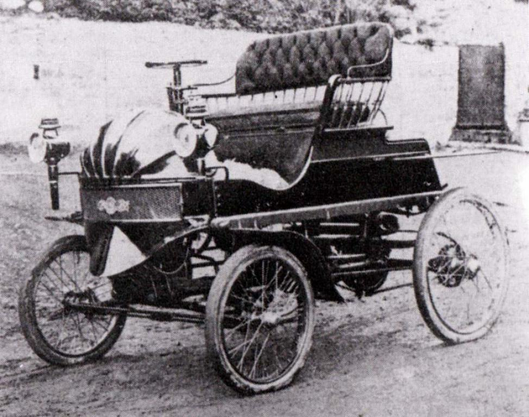 File:Pieper petroleo-electrique 1900.png