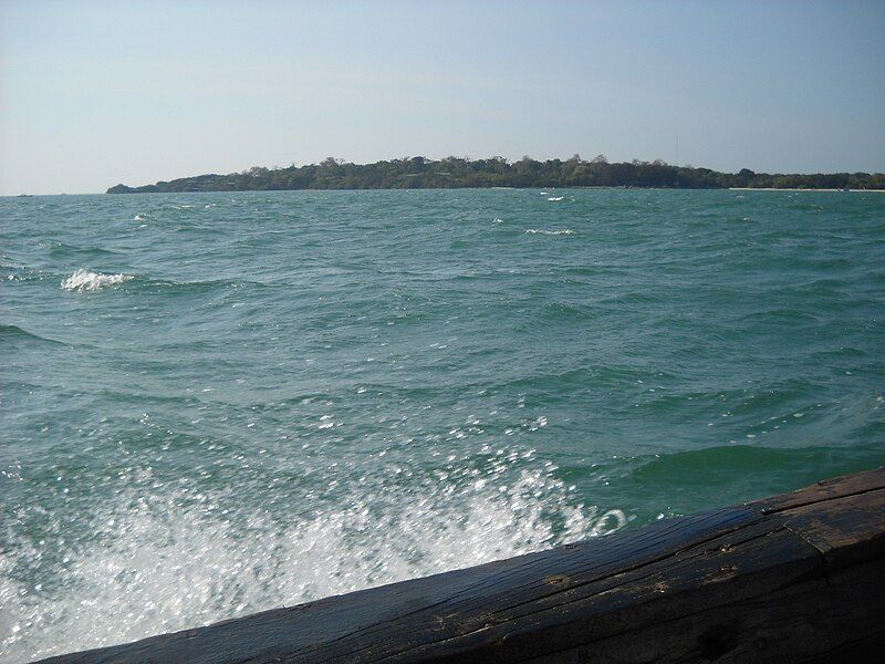 File:Pulau Rambut.jpg