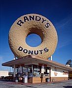 Randy's Donuts (1953) in Inglewood, California