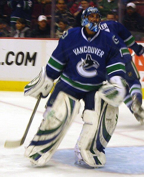 File:Roberto Luongo 03-2009.jpg