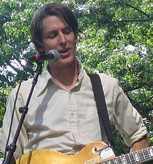 Malkmus performing in 2005 at the River To River Festival