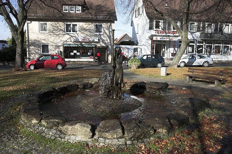 File:SudmerbergSpringbrunnen.jpg