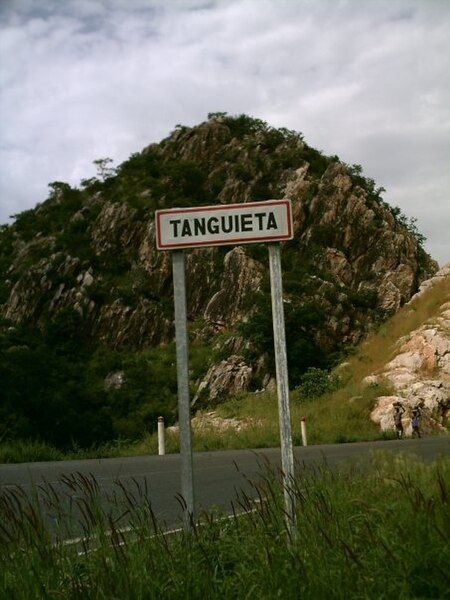 File:Tanguieta sign, Benin.jpg