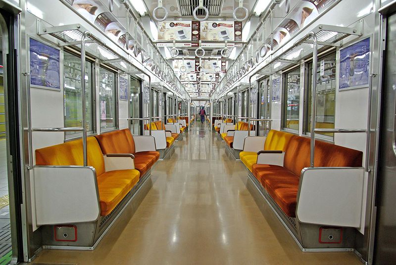 File:Tokyu-8500-interior-4.jpg