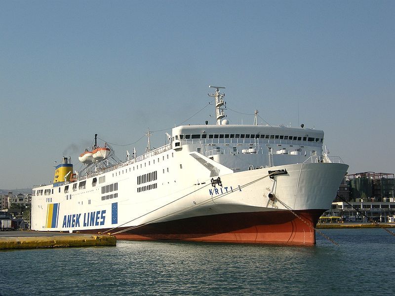 File:20080814-Piraeus-Kriti1.jpg