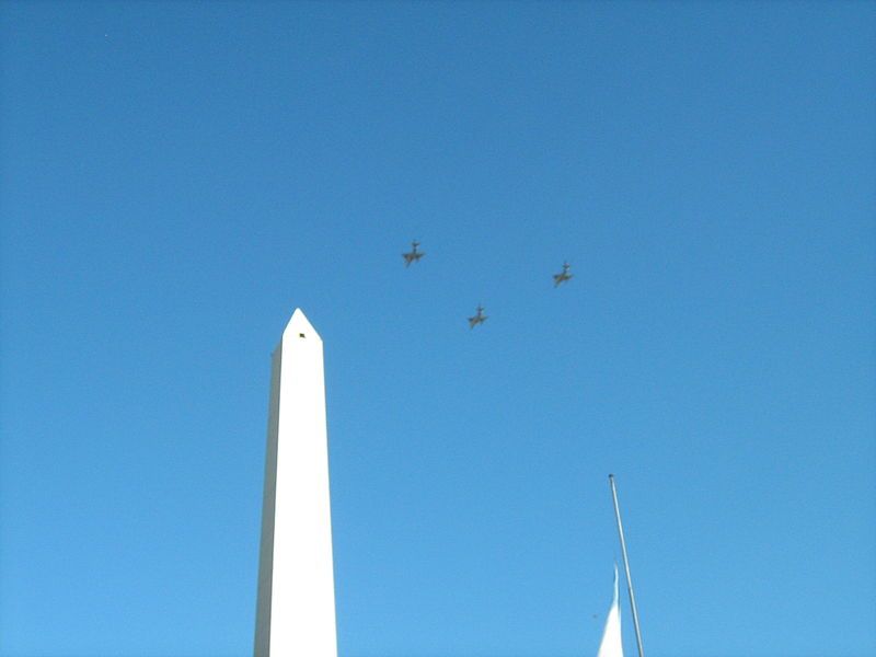 File:A-4AR obelisco2.jpg