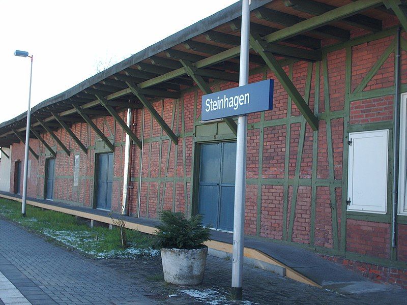 File:Bahnhof Steinhagen.jpg