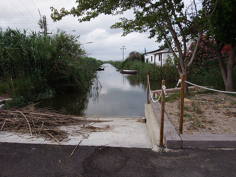 File:Canal de l'AlbuferaB.jpg