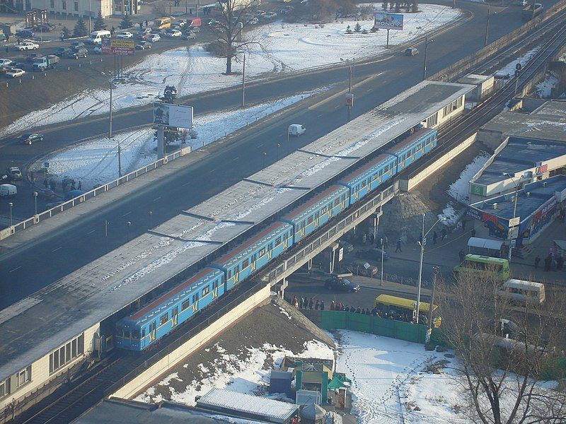 File:Livoberezhna (Kiev Metro).jpg