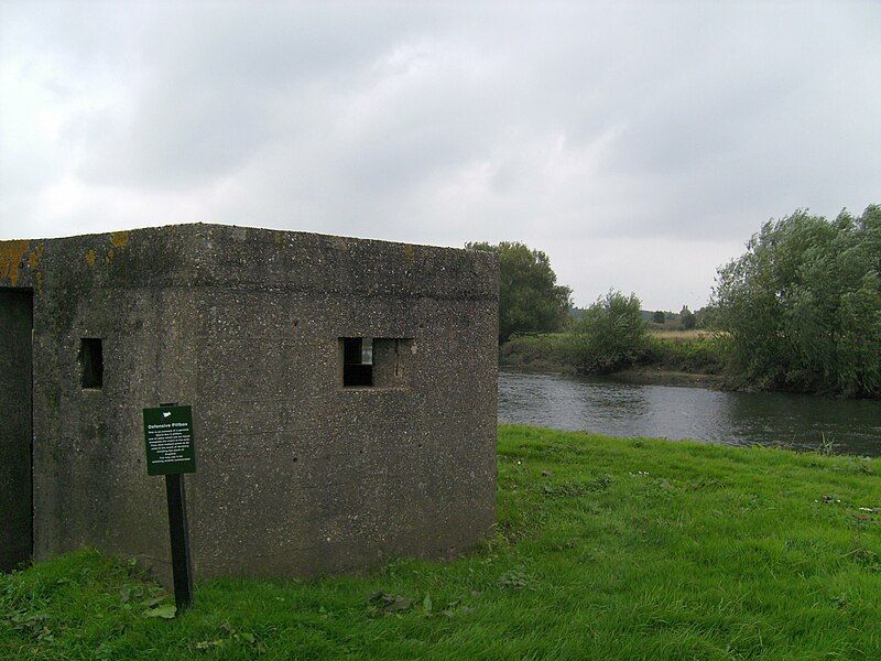 File:Lower Tame pillbox.JPG