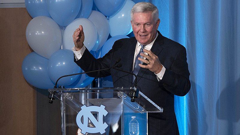 File:Mack Brown UNC.jpg