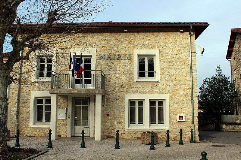 File:Mairie Vaulx-Milieu.JPG