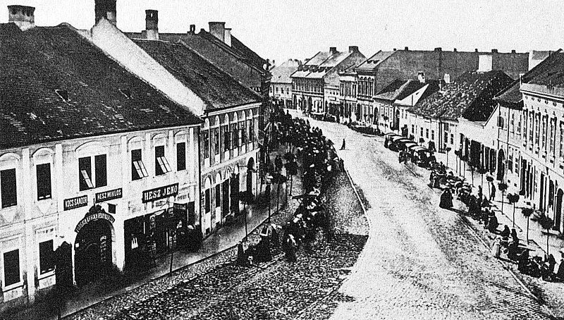 File:MarketMiskolc1884.jpg