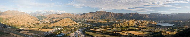 File:Remarkables view MC.jpg