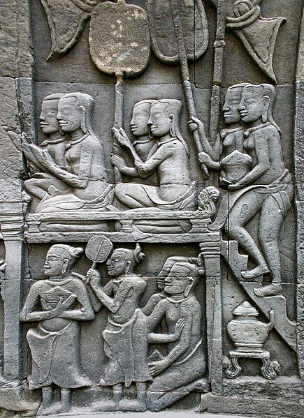 File:Angkor Thom-Bayon-78-Frauen-2007-gje.jpg