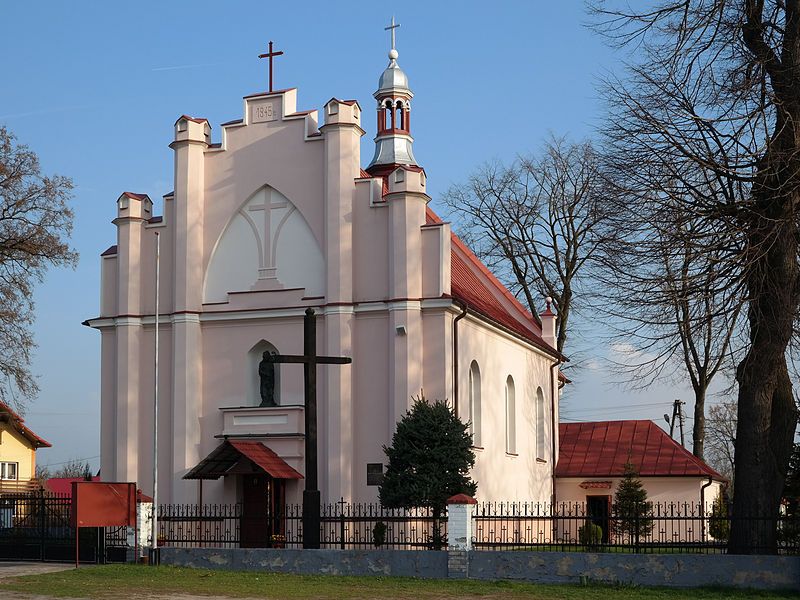 File:Bałdrzychów kościół.jpg