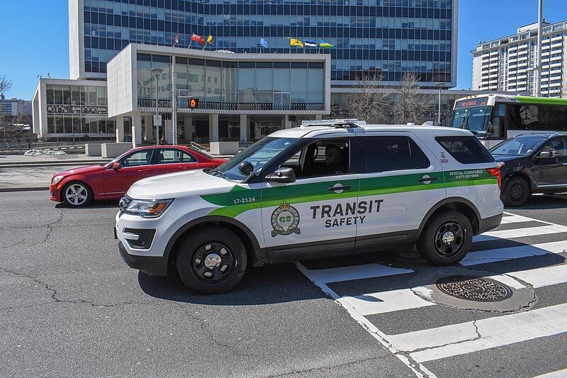 File:GO-Transit-Special-Constable-Vehicle-at-Hamilton-City-Hall-April-2018.jpg