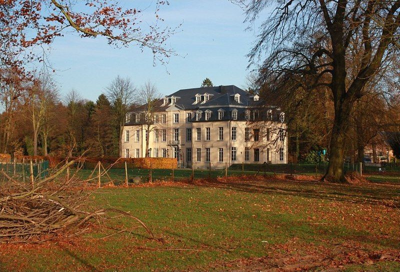 File:Kasteel d'Overschie, Neerijse.jpg